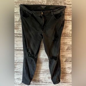 Women’s Plus Black Skinny Jeans